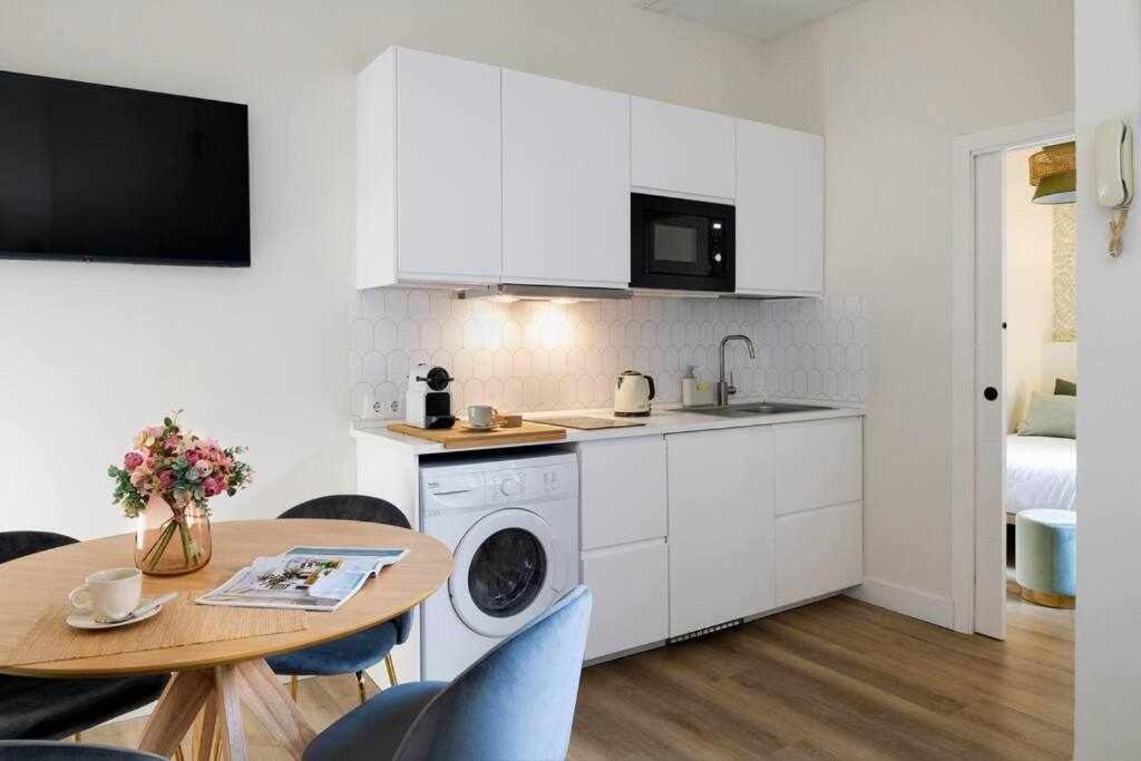 Monkeys Apartments San Roman Deluxe إشبيلية المظهر الخارجي الصورة