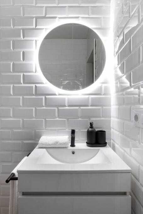 Monkeys Apartments San Roman Deluxe إشبيلية المظهر الخارجي الصورة